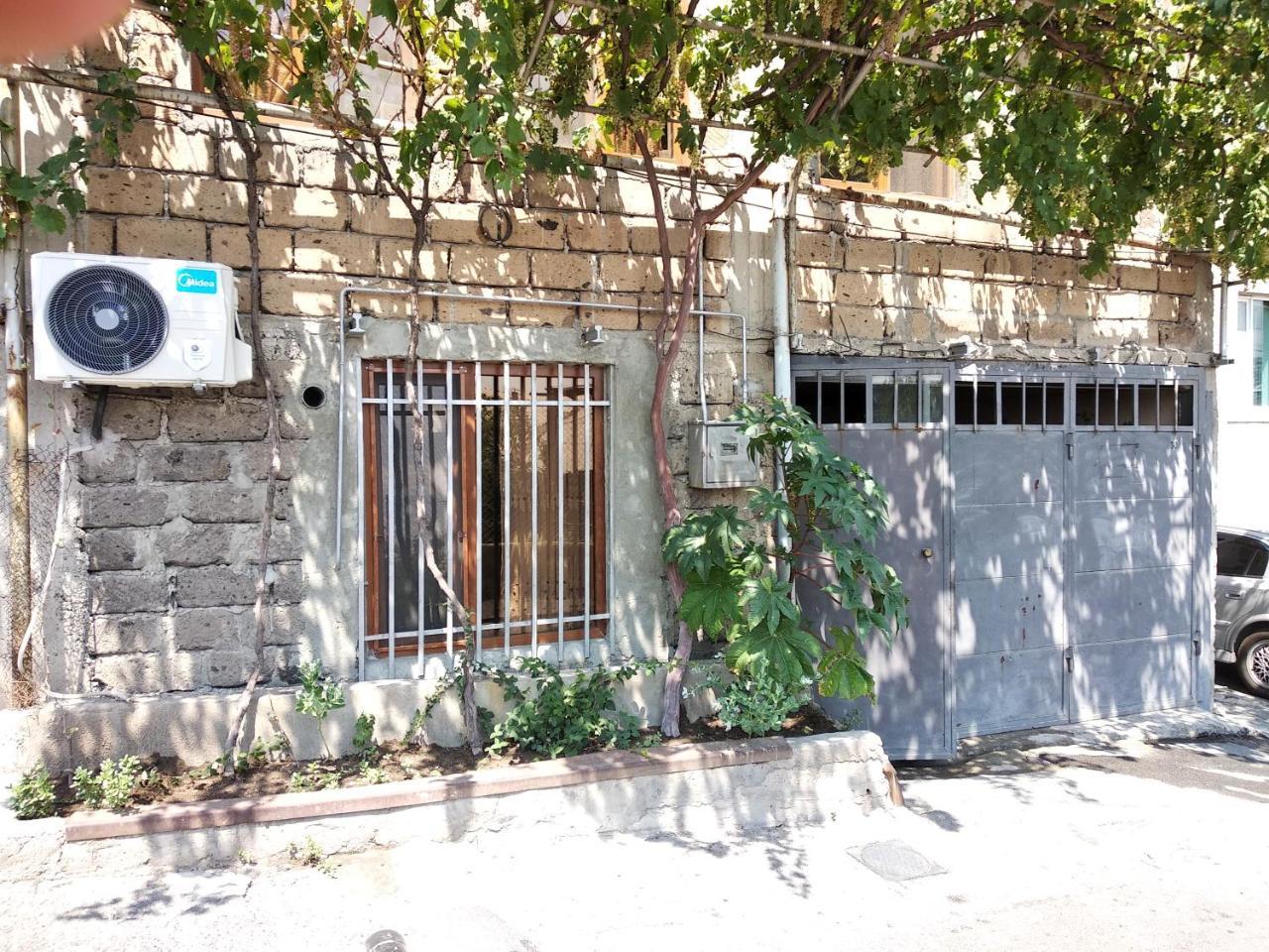 Guest House In Center Jereván Kültér fotó