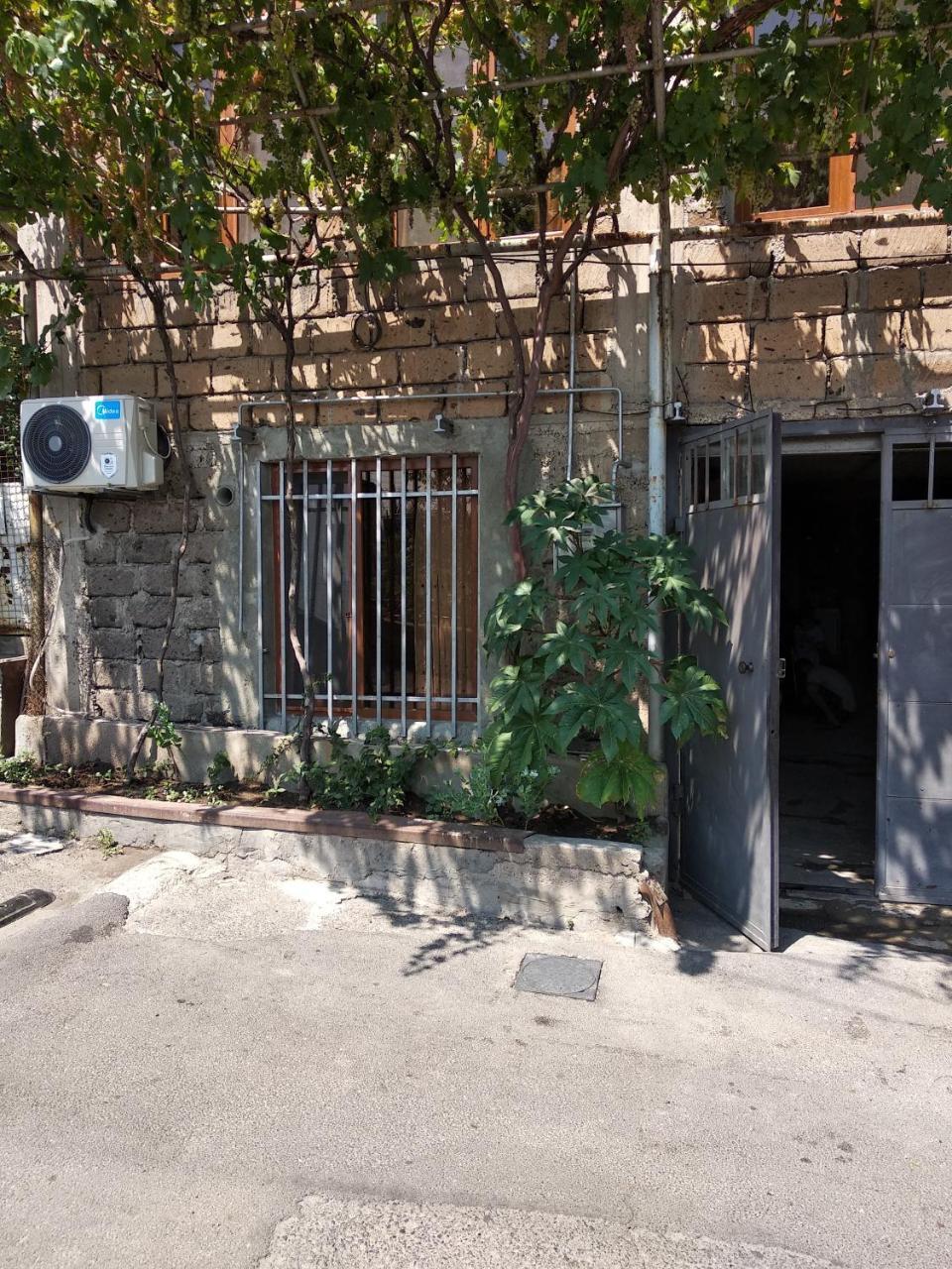 Guest House In Center Jereván Kültér fotó